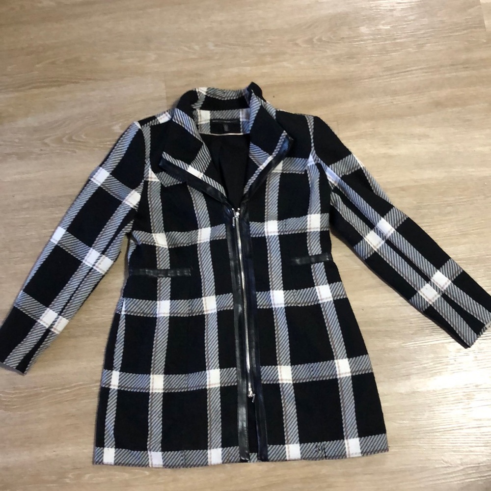 White House black market coat size L